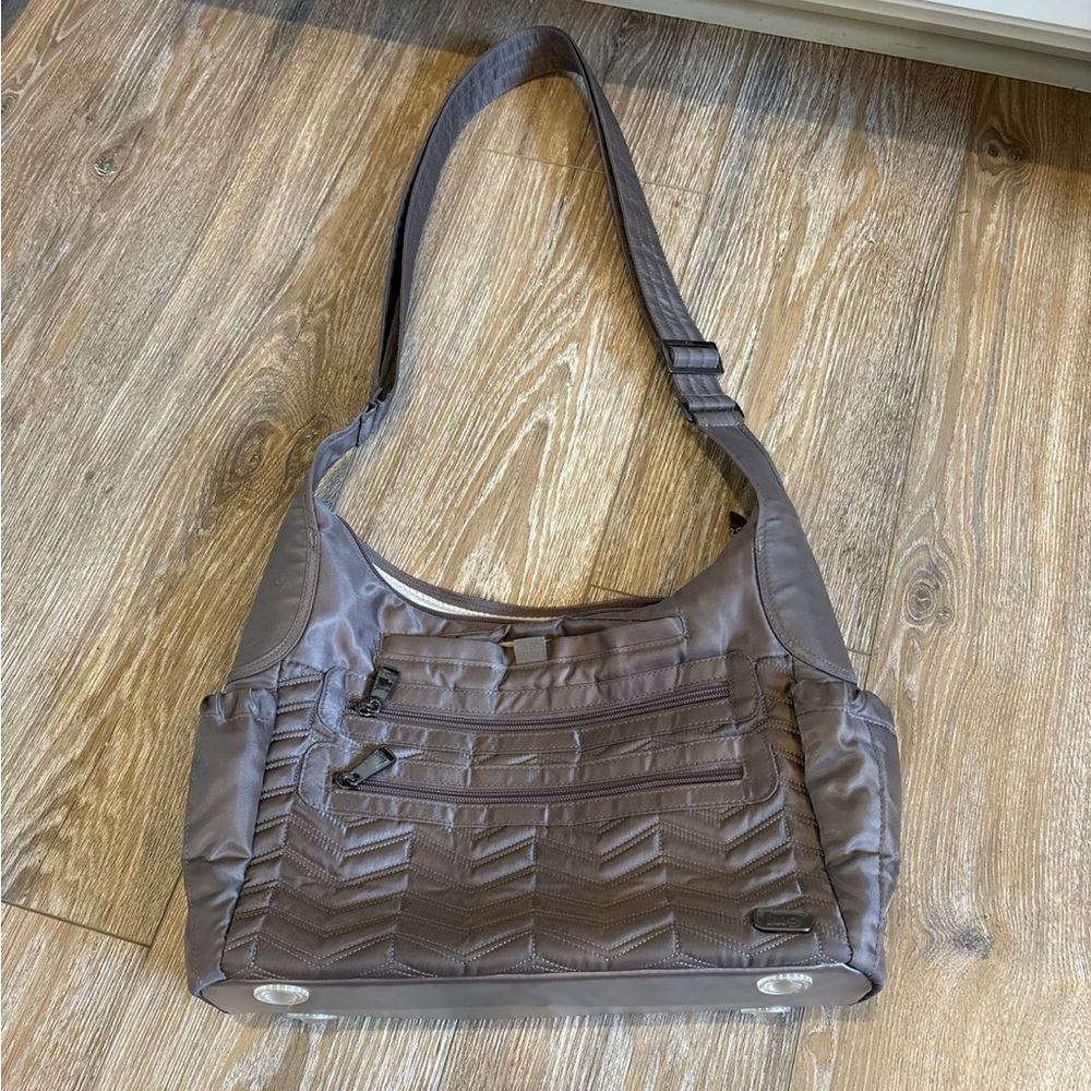 Lug camper handbag